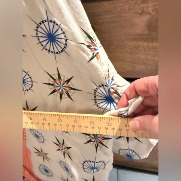 By Anthropologie Printed Short-Sleeve Linen Buttondown Shirt Top Cream compass - Picture 4 of 11